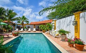 Brisas Studio Apartments